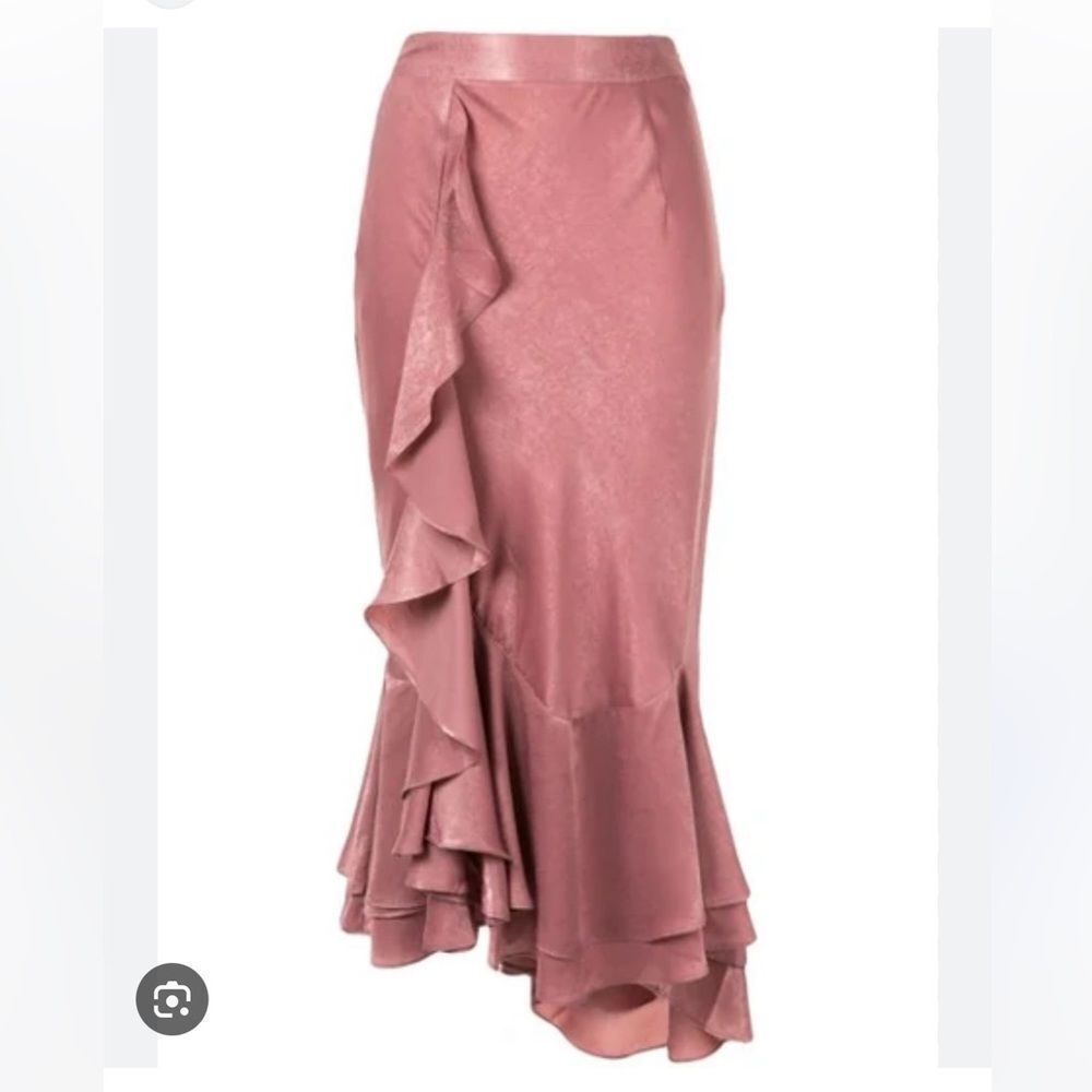 We Are Kindred Frenchie ruffle skirt
EE24